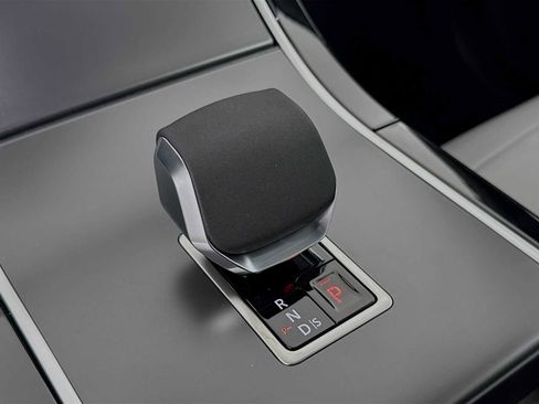 New 2026 Land Rover Range Rover Evoque S image 17