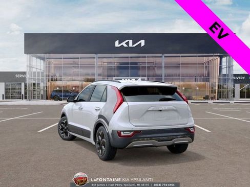 New 2025 Kia Niro Wave w/ Wave Preserve Package image 6