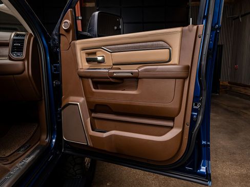 Used 2024 RAM 3500 Limited w/ Towing Technology Group image 37