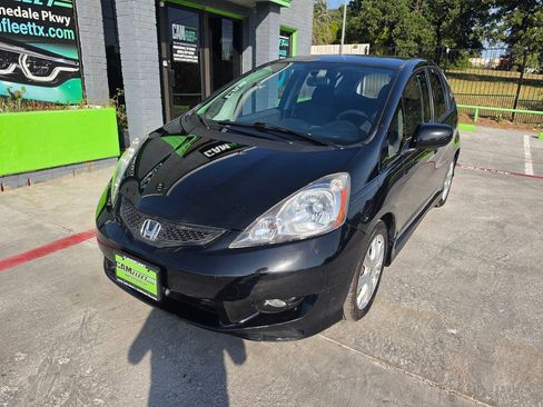 Used 2011 Honda Fit Sport image 3