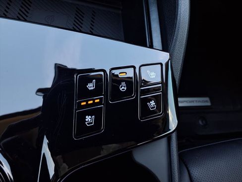 Used 2023 Kia Sportage SX Prestige image 21