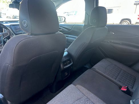 Used 2023 Chevrolet Equinox LT FWD image 22