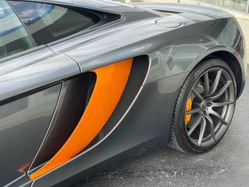 Used 2012 McLaren MP4-12C Coupe RWD image 17