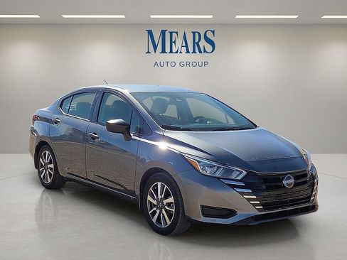 Used 2024 Nissan Versa S w/ S Plus Package image 7