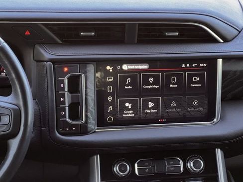 Used 2023 GMC Yukon Denali w/ Denali Reserve Package image 16