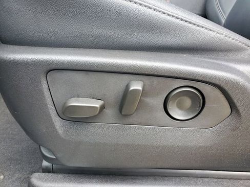 Used 2024 Chevrolet Tahoe LT w/ Luxury Package image 24