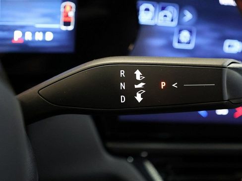 New 2026 Chevrolet Equinox EV RS image 25