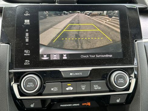 Used 2018 Honda Civic Touring image 33