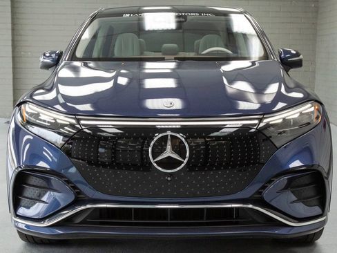 Used 2023 Mercedes-Benz EQS 450+ 4MATIC SUV w/ AMG Line Exterior Package image 5