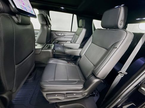 Used 2024 GMC Yukon Denali w/ Denali Reserve Package AWD/4WD image 25