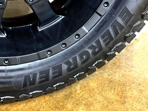 Used 2015 Ford F250 Lariat w/ Lariat Interior Package image 49