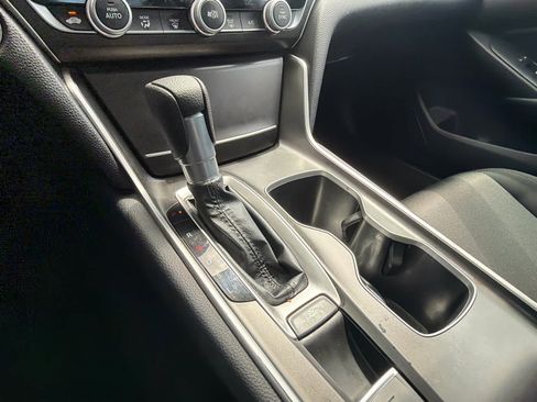 Used 2019 Honda Accord LX image 29