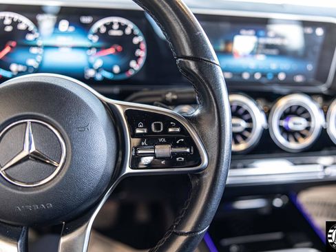 Used 2021 Mercedes-Benz GLA 250 w/ Premium Package image 23