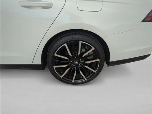 Used 2025 Honda Accord Touring image 29
