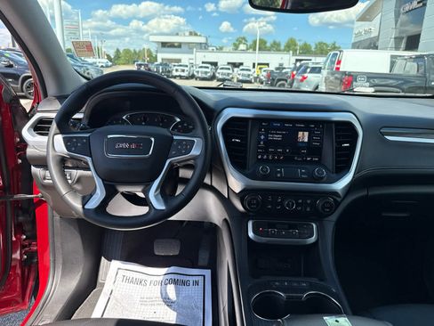 Certified 2023 GMC Acadia SLT w/ Elevation Edition AWD/4WD image 15