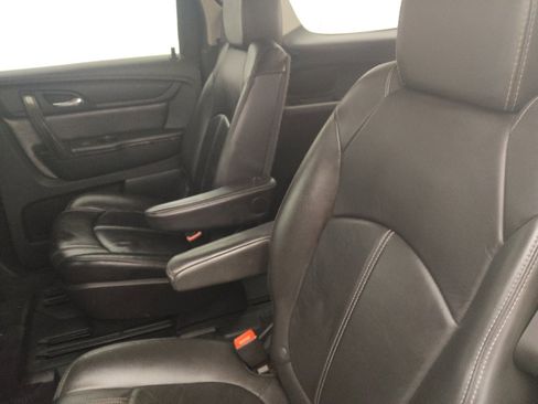 Used 2015 GMC Acadia SLT FWD image 18