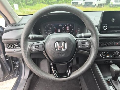 Used 2025 Honda Accord LX image 22