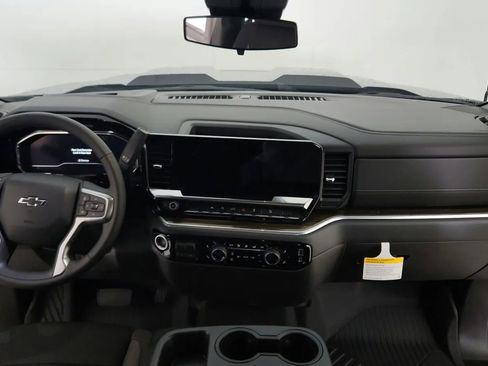 Used 2025 Chevrolet Silverado 1500 LT Trail Boss image 52