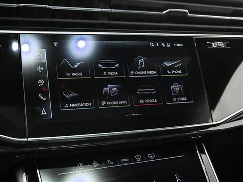 Certified 2025 Audi Q8 Prestige w/ Prestige Package image 15