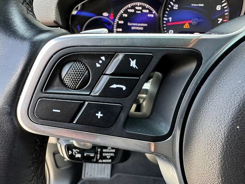 Certified 2020 Porsche Cayenne AWD/4WD image 26
