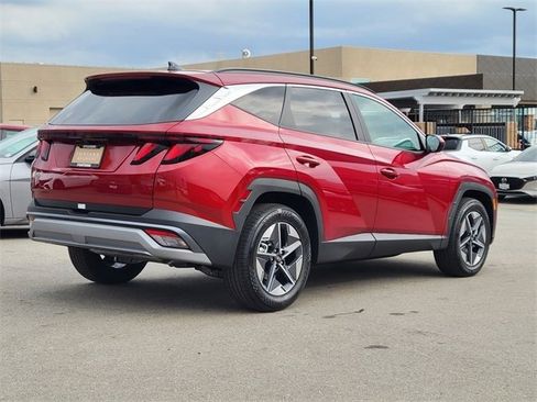 New 2026 Hyundai Tucson SEL image 2