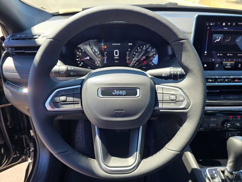 New 2026 Jeep Compass Latitude AWD/4WD image 19