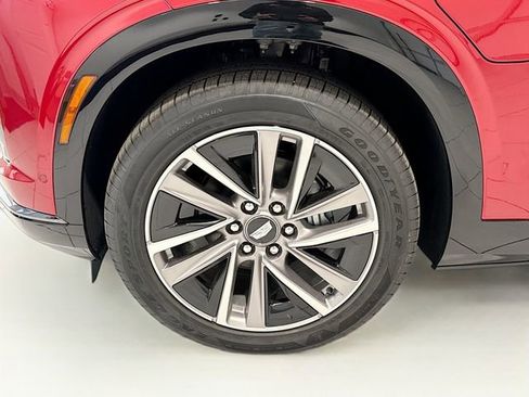 New 2026 Cadillac Vistiq Sport image 28