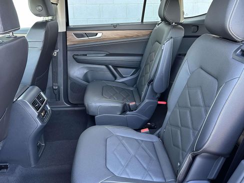 New 2026 Volkswagen Atlas SE image 13