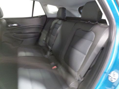New 2026 Chevrolet Trax LT w/ Sunroof Package FWD image 18