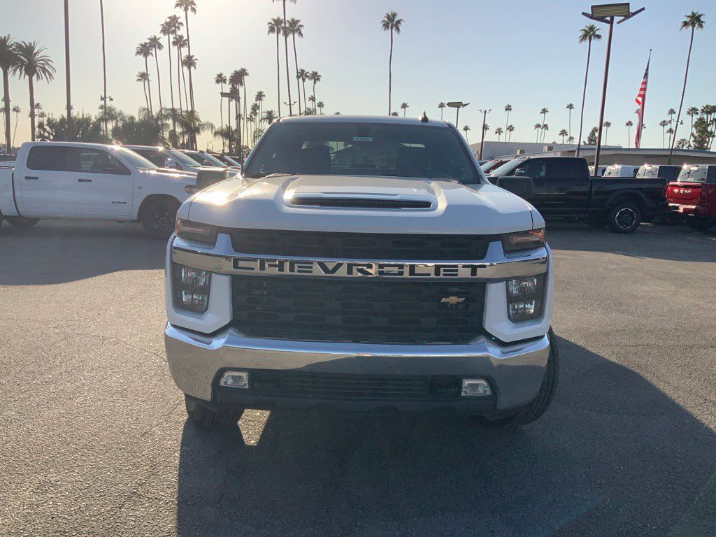 Used 2021 Chevrolet Silverado 2500 LT w/ Convenience Package AWD/4WD image 2
