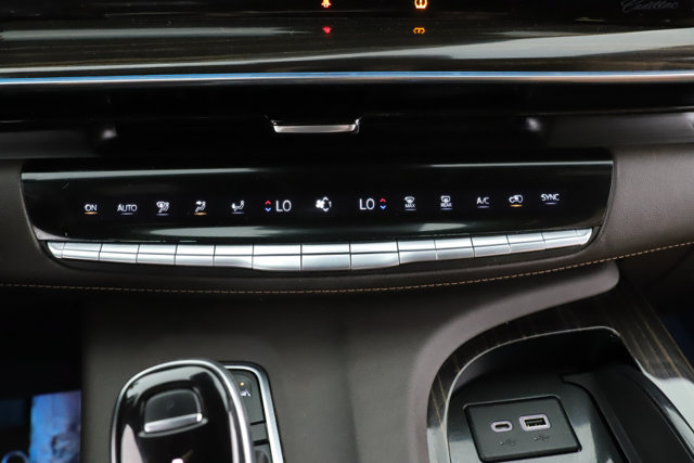 Used 2022 Cadillac Escalade Premium Luxury w/ Performance Package AWD/4WD image 26