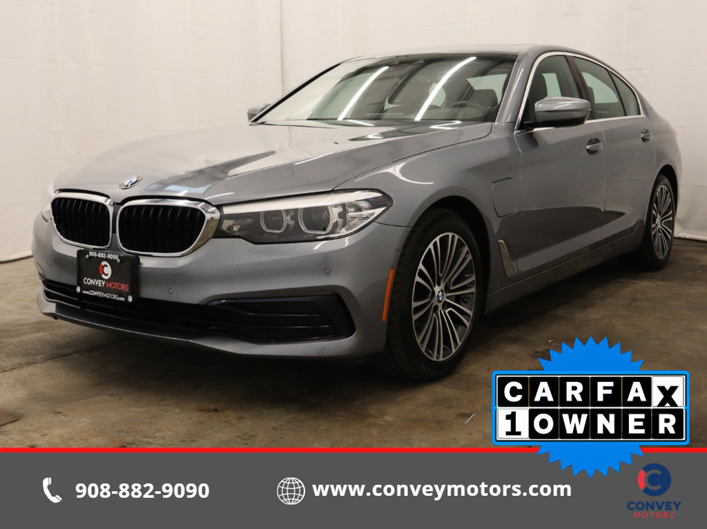 Used 2019 BMW 530e xDrive w/ Convenience Package AWD/4WD image 1