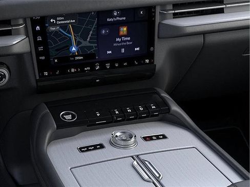 Certified 2025 Lincoln Navigator Reserve AWD/4WD image 30