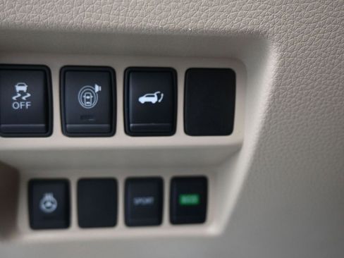 Used 2017 Nissan Rogue SL w/ SL Premium Package image 31