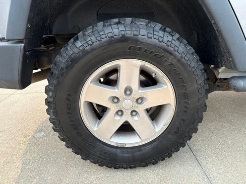 Used 2014 Jeep Wrangler Unlimited Sport w/ Quick Order Package 24S AWD/4WD image 48