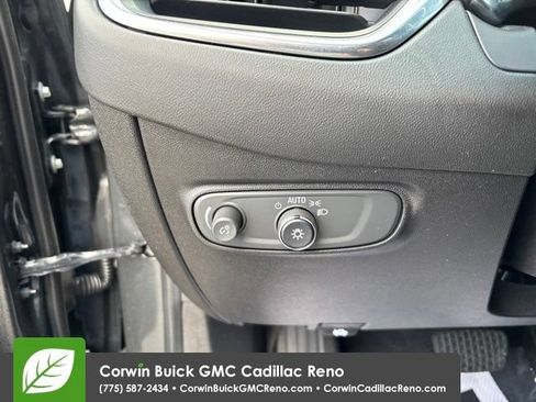 Used 2018 Chevrolet Equinox LT AWD/4WD image 15