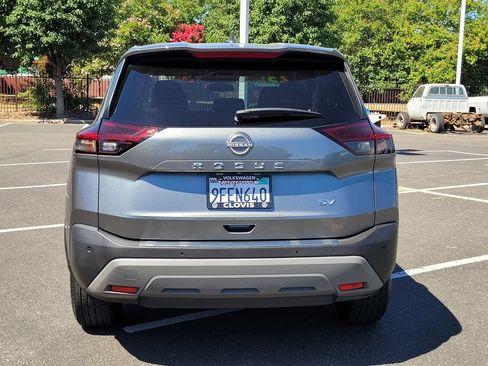 Used 2023 Nissan Rogue SV FWD image 7