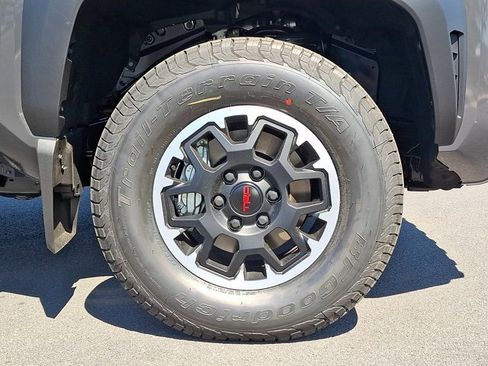 New 2026 Toyota Tacoma TRD Off-Road AWD/4WD image 7