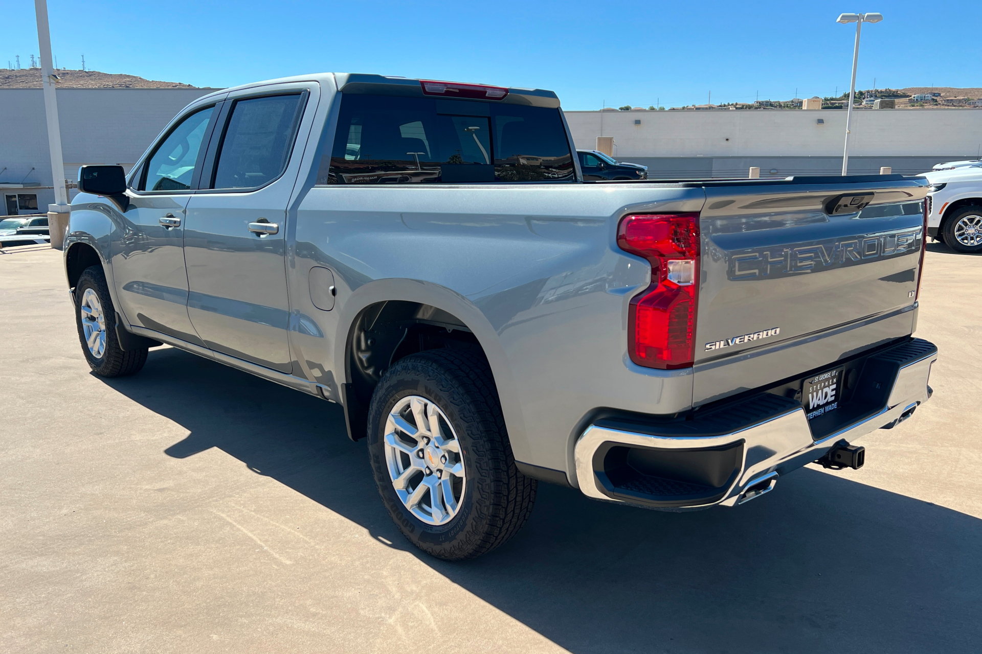 New 2026 Chevrolet Silverado 1500 LT w/ Z71 Off-Road Package AWD/4WD image 3