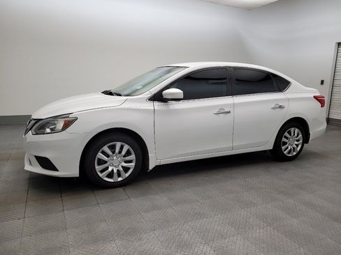 Used 2019 Nissan Sentra S image 2