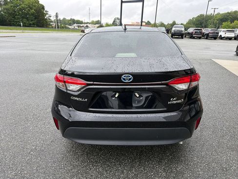 Used 2024 Toyota Corolla LE FWD image 8