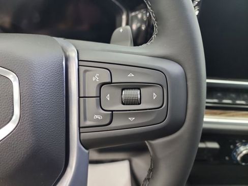 New 2026 GMC Sierra 1500 Elevation image 19