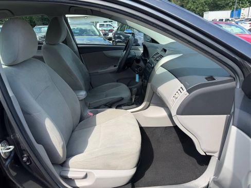 Used 2012 Toyota Corolla L FWD image 13
