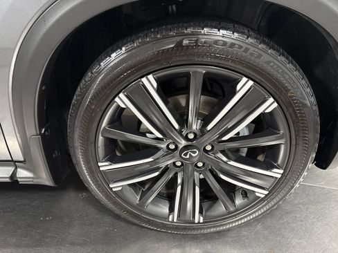 Used 2021 INFINITI QX50 Luxe w/ Appearance Package AWD/4WD image 14