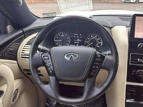 Used 2023 INFINITI QX80 Sensory w/ All-Season Package image 16