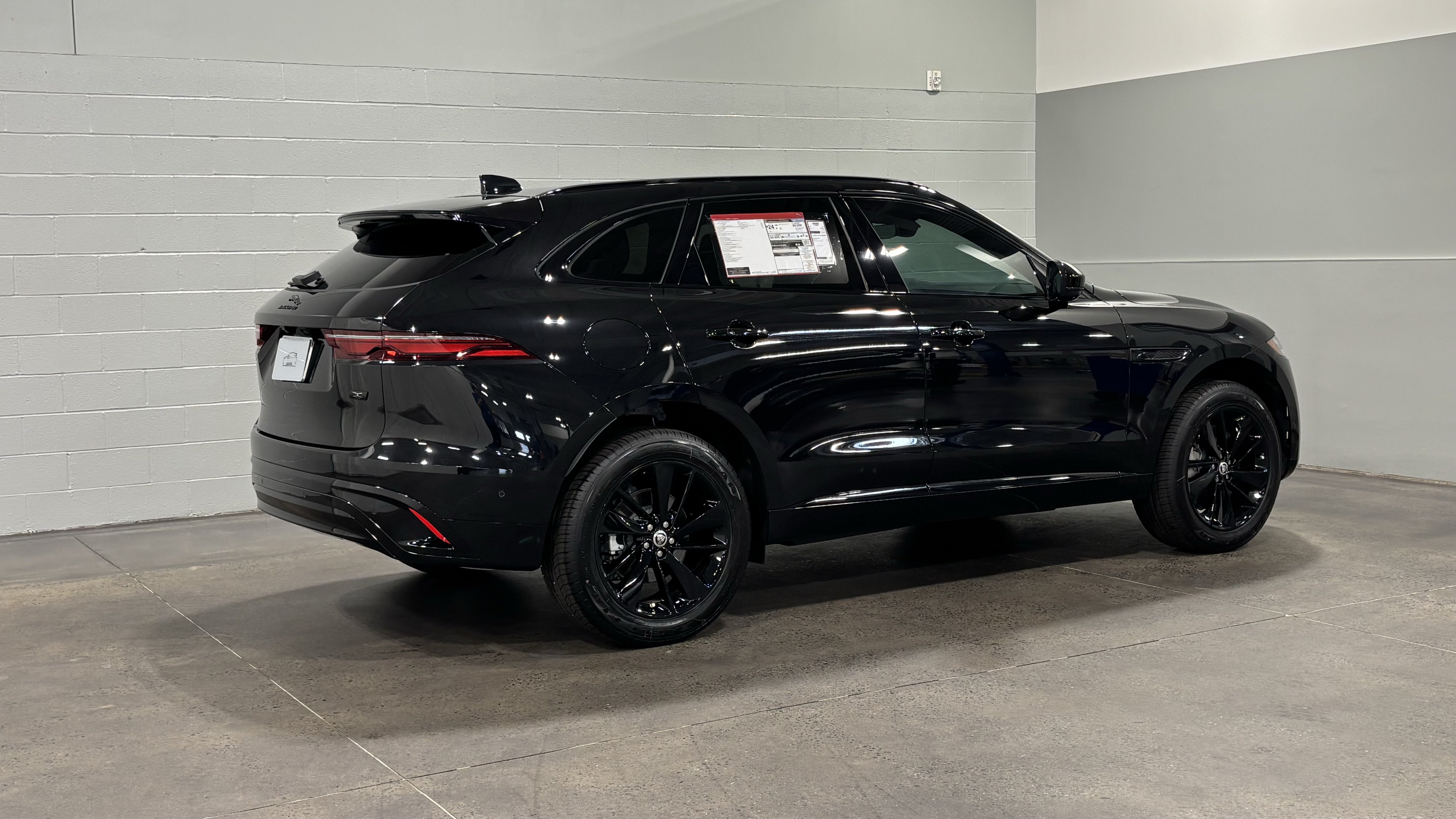 New 2026 Jaguar F-PACE R-Dynamic S AWD/4WD image 2