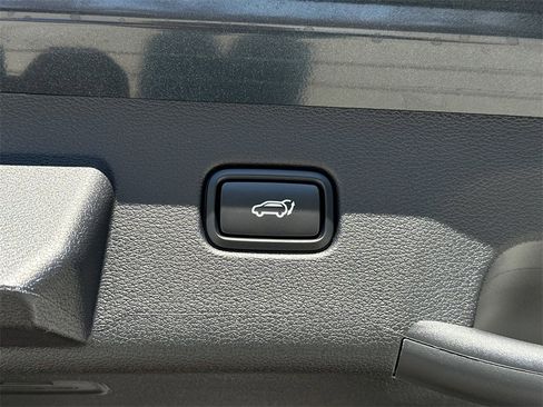 New 2026 Kia Sportage SX image 7