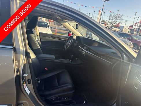 Used 2015 Lexus ES 350 w/ Luxury Package FWD image 15