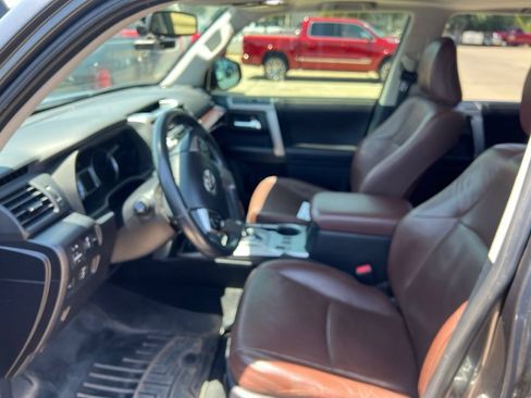 Used 2016 Toyota 4Runner Limited AWD/4WD image 6