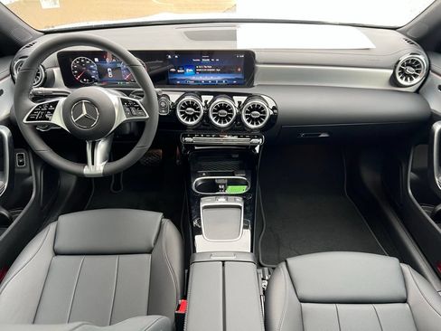 Used 2026 Mercedes-Benz CLA 250 4MATIC image 2